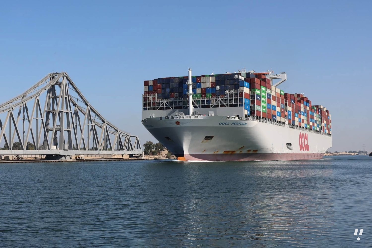 Suez Canal Container Tonnage Rises 54.2% as Carriers Return